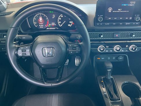 Used 2025 Honda Civic Sport image 11