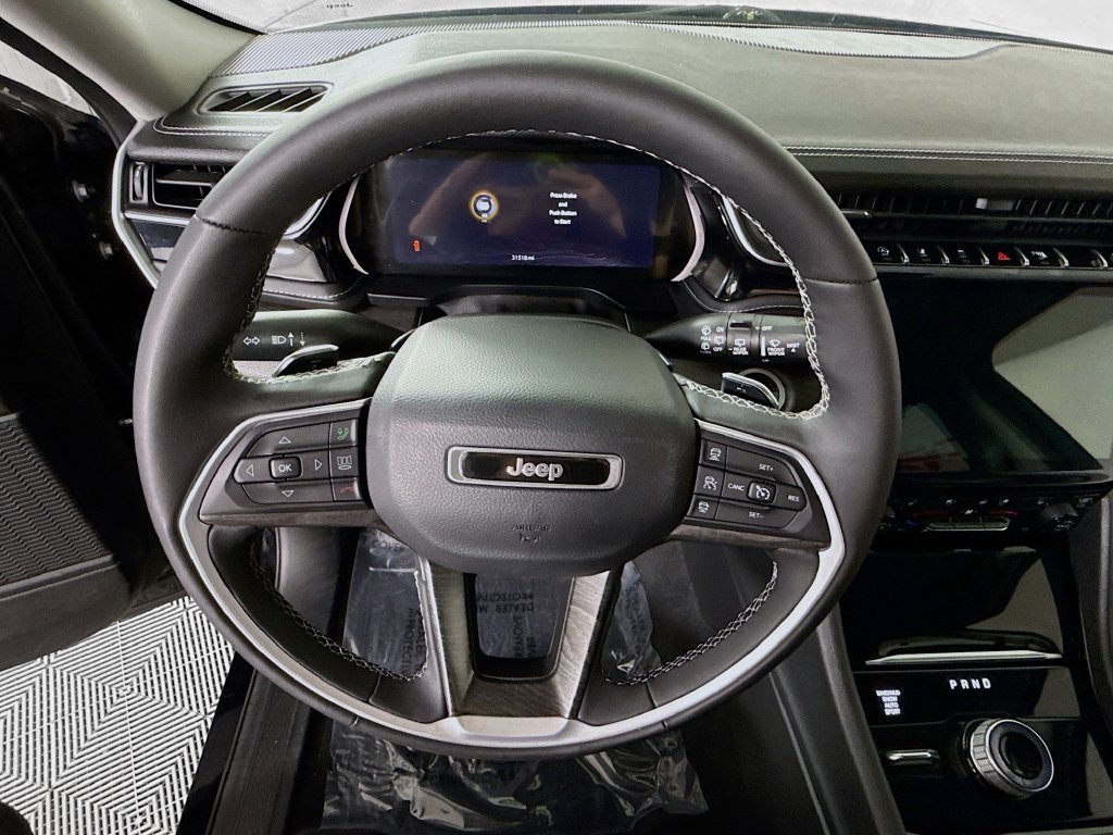 Used 2023 Jeep Grand Cherokee L Limited w/ Luxury Tech Group II AWD/4WD image 21