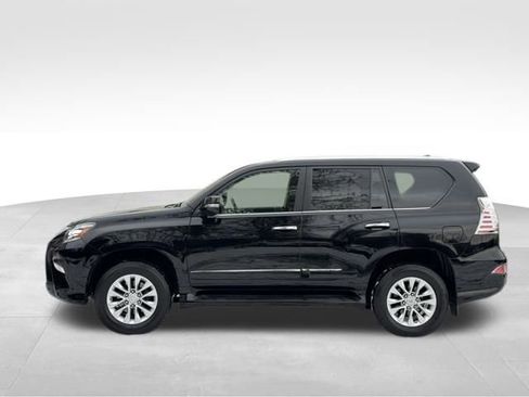Used 2019 Lexus GX 460 image 4
