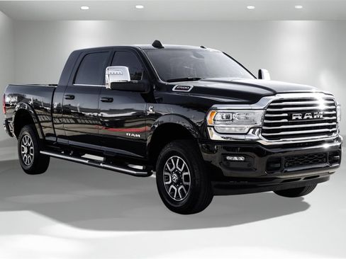 Used 2023 RAM 2500 Limited image 6