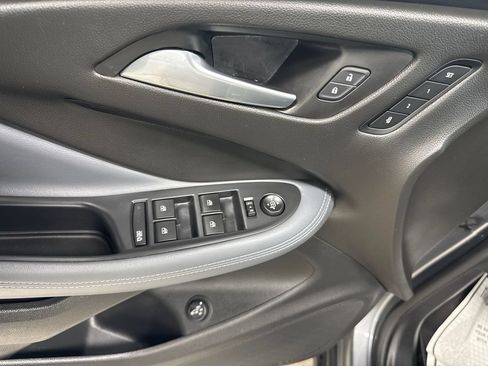 Used 2020 Buick Envision Essence w/ Experience Buick Package FWD image 17