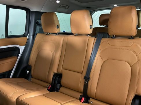 Used 2024 Land Rover Defender 130 S image 16