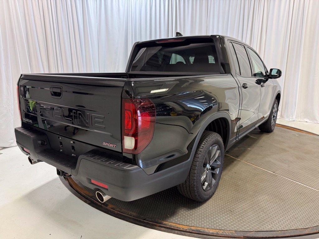 Used 2025 Honda Ridgeline Sport image 24