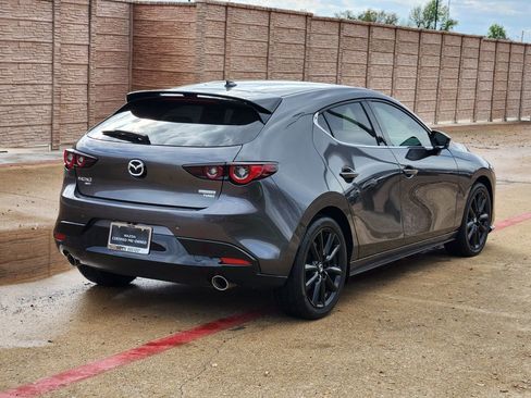 Certified 2025 MAZDA MAZDA3 Hatchback w/Premium Plus Pkg image 5