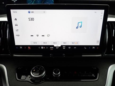 Used 2025 Ford Expedition Tremor image 28