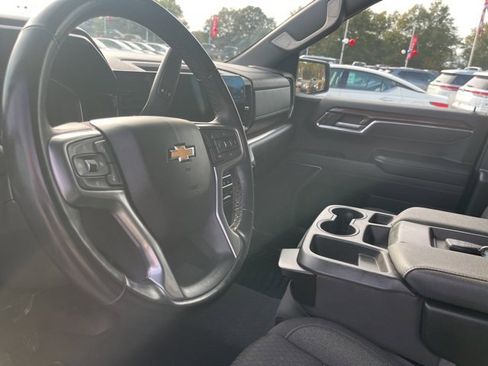 Used 2023 Chevrolet Silverado 1500 LT image 10