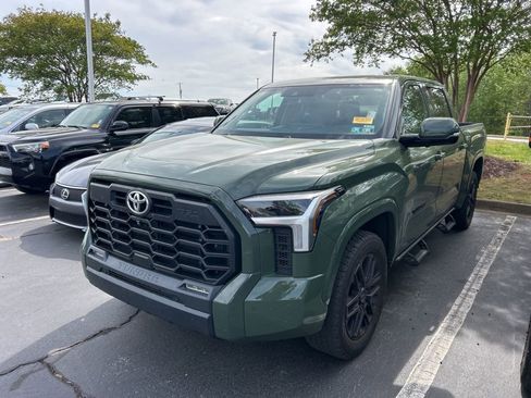 Used 2022 Toyota Tundra SR5 w/ TRD Sport Premium Package image 13