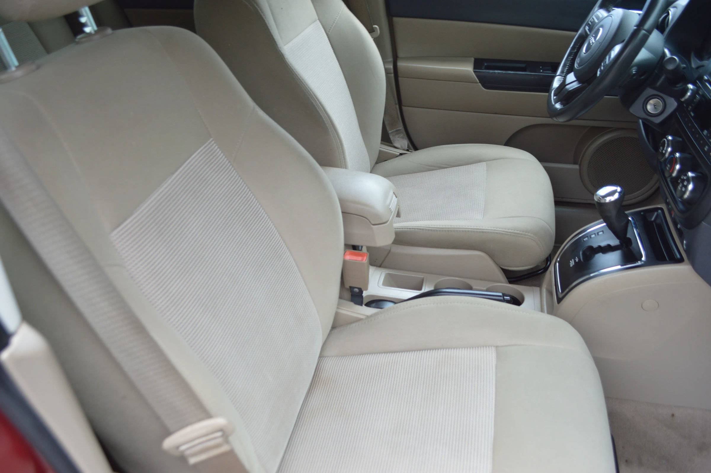 Used 2016 Jeep Patriot Latitude FWD image 23