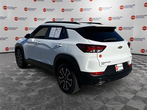 Used 2021 Chevrolet TrailBlazer ACTIV w/ Technology Package image 3