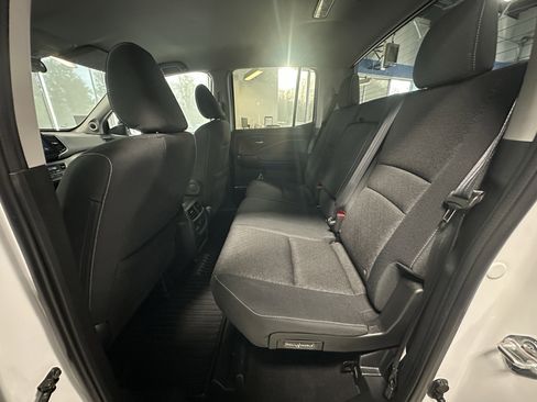 Used 2023 Honda Ridgeline Sport image 18