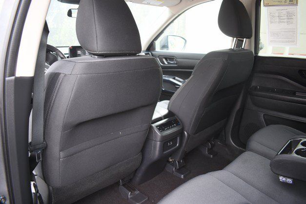 Used 2025 Nissan Pathfinder SV AWD/4WD image 21