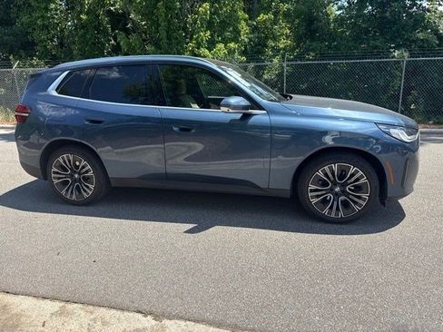 Certified 2025 BMW X3 xDrive30i w/ Premium Package AWD/4WD image 4
