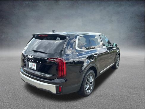 Used 2024 Kia Telluride LX FWD image 10