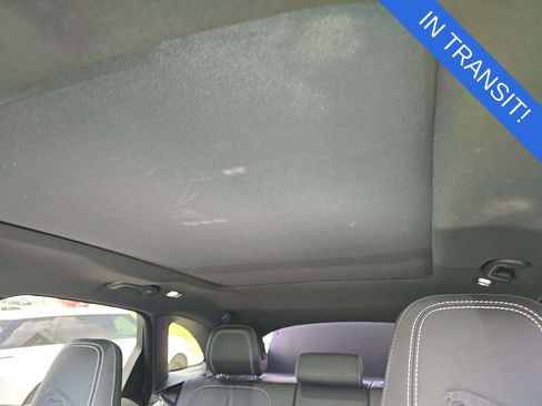 Used 2025 Jaguar F-PACE R-Dynamic S AWD/4WD image 13