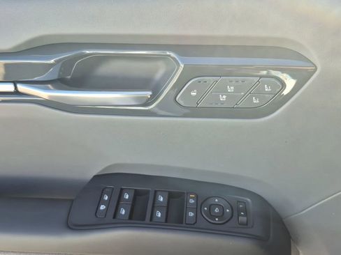 New 2026 Kia EV9 Land w/ Nightfall Edition Package image 7