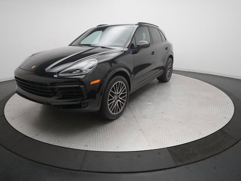 Used 2021 Porsche Cayenne image 1