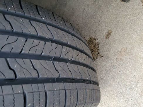 Used 2023 Toyota Highlander L image 19