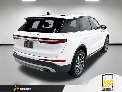 Used 2022 Lincoln Corsair AWD w/ Equipment Group 101A image 8