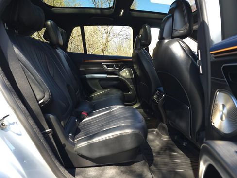 Used 2023 Mercedes-Benz EQS 450+ SUV image 18