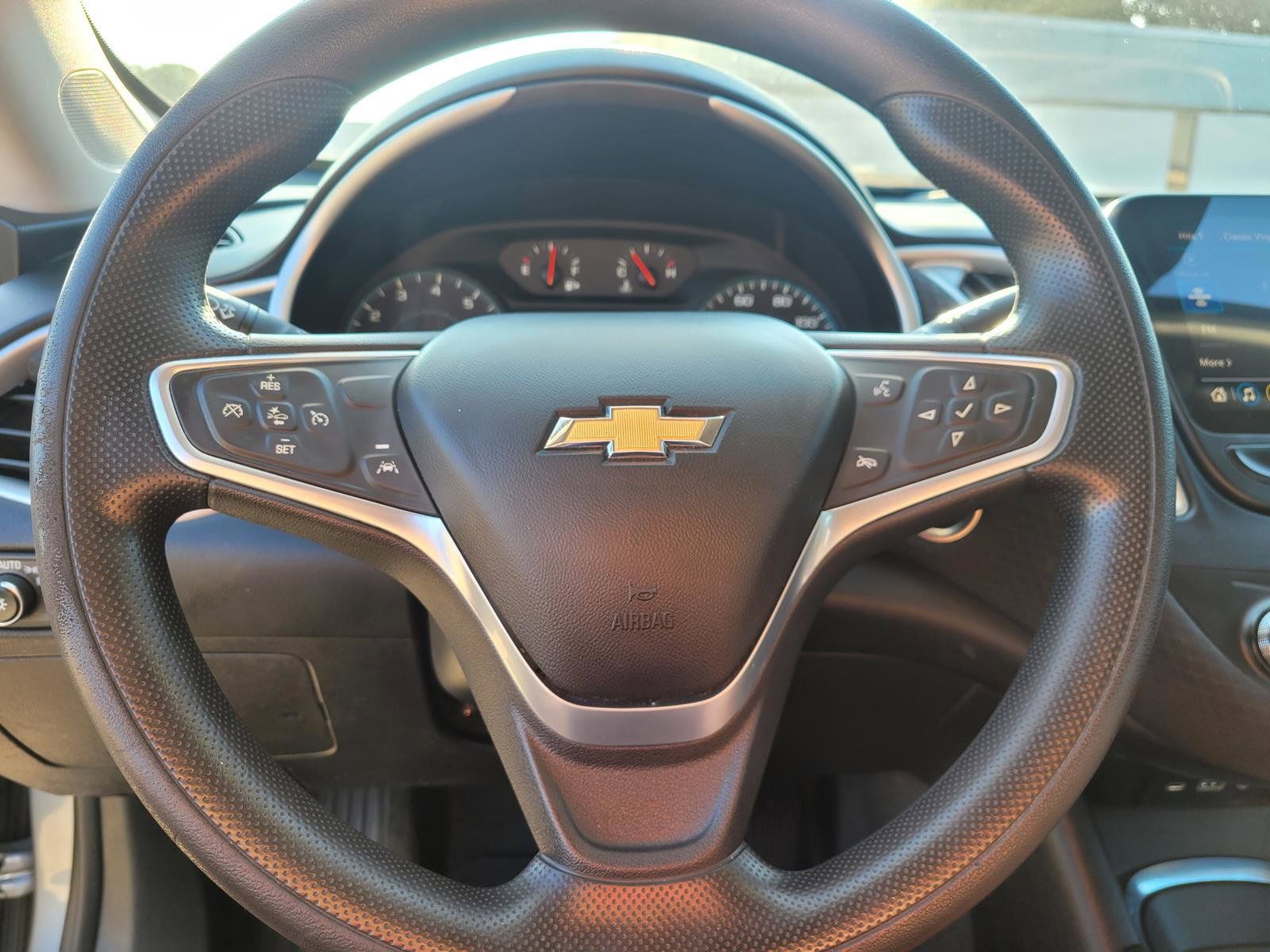 Used 2023 Chevrolet Malibu LT FWD image 25