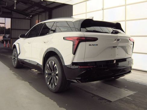 Used 2024 Chevrolet Blazer EV RS AWD/4WD image 4