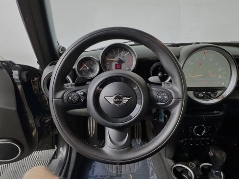 Used 2015 MINI Cooper S image 18