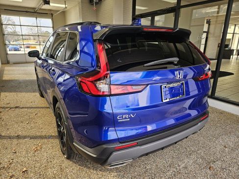 Used 2023 Honda CR-V Sport image 4