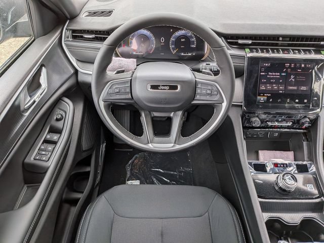 New 2026 Jeep Grand Cherokee Laredo X AWD/4WD image 15