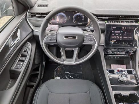 New 2026 Jeep Grand Cherokee Laredo X AWD/4WD image 15