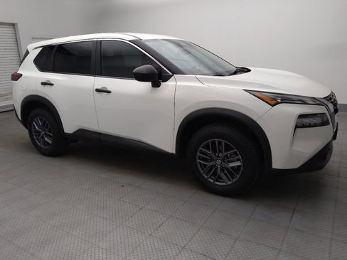 Used 2021 Nissan Rogue S FWD image 11