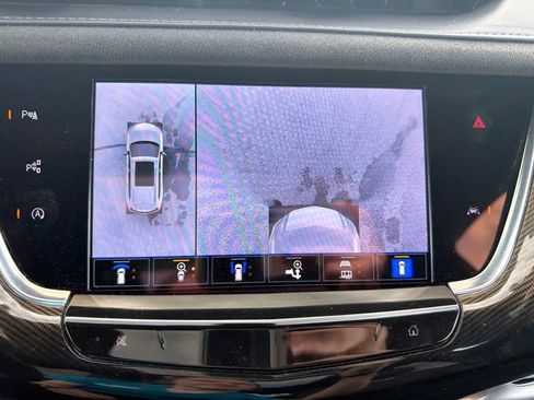 Used 2022 Cadillac XT6 Premium Luxury w/ Platinum Package AWD/4WD image 19