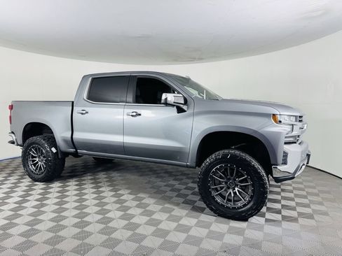 Used 2021 Chevrolet Silverado 1500 LTZ AWD/4WD image 2