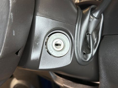 Used 2012 Chevrolet Colorado LT RWD image 23