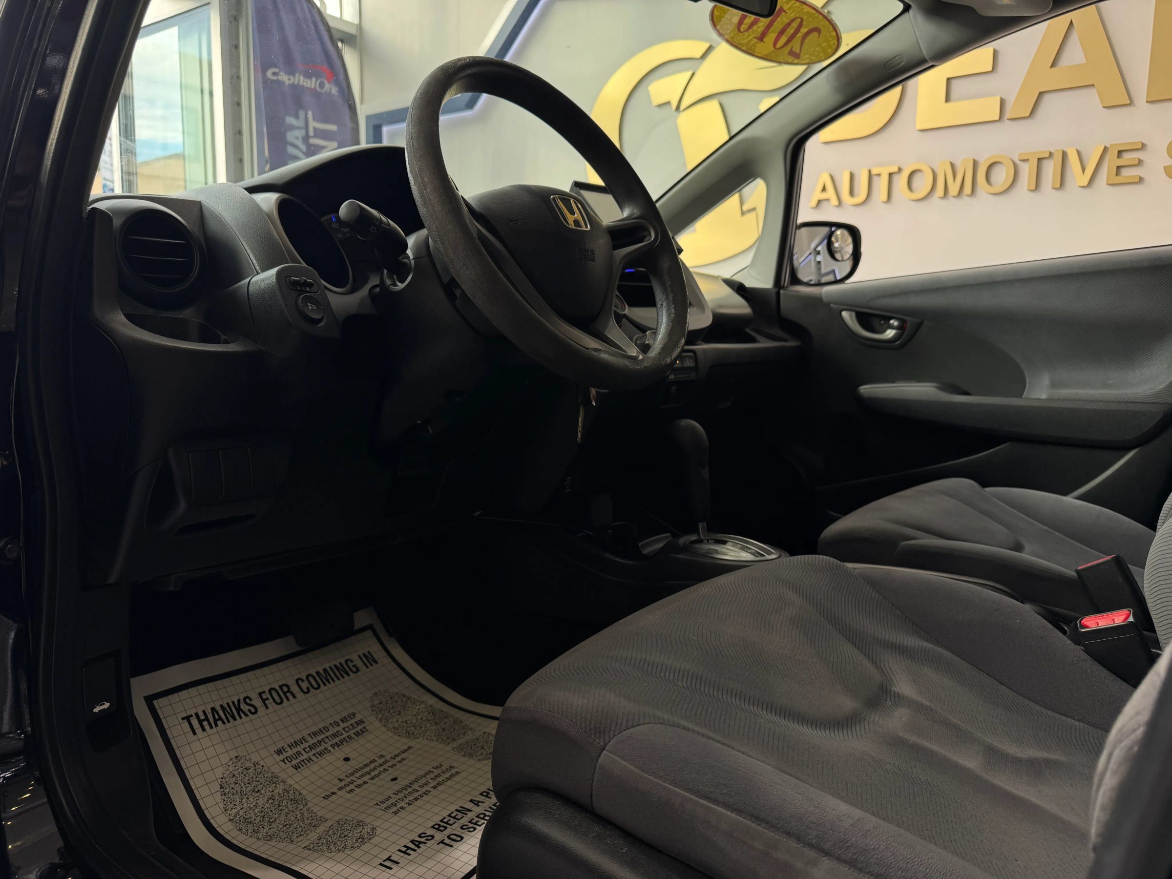 Used 2010 Honda Fit image 9