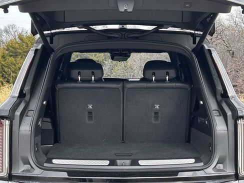 New 2026 Cadillac Vistiq Sport image 15