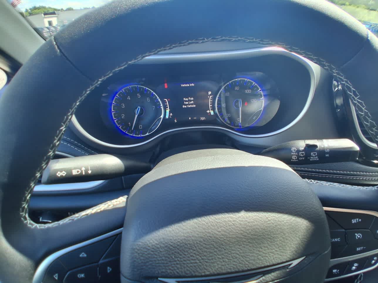 New 2027 Chrysler Pacifica Select AWD/4WD image 19