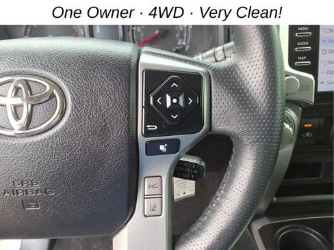 Used 2020 Toyota 4Runner SR5 AWD/4WD image 17