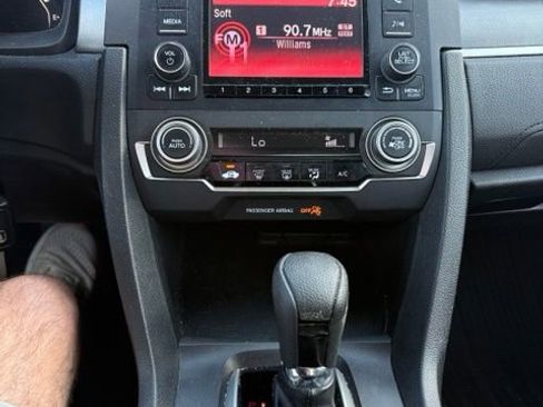 Used 2016 Honda Civic LX image 9