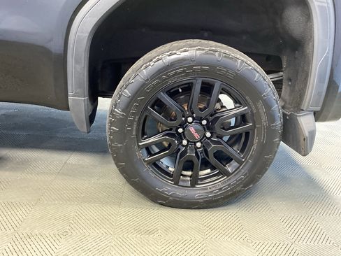 Used 2022 GMC Sierra 1500 Elevation image 32