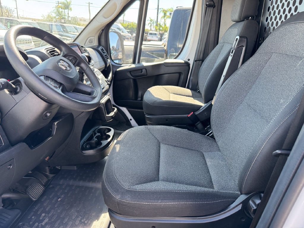 Used 2025 RAM ProMaster 2500 w/ U-Haul Equipment Group FWD image 11