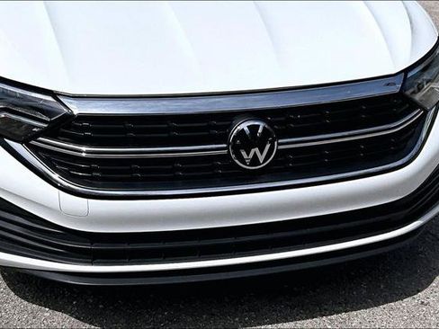 Certified 2024 Volkswagen Jetta S FWD image 11