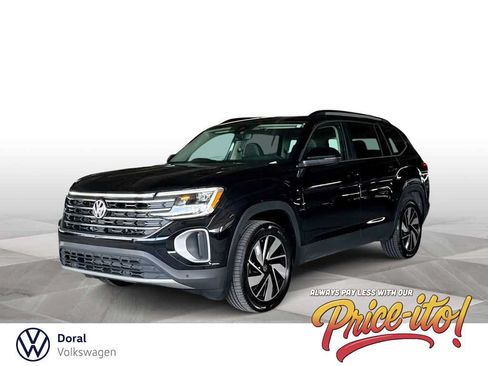 Used 2026 Volkswagen Atlas SE FWD image 1