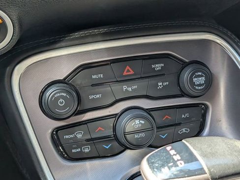 Used 2019 Dodge Challenger GT image 19