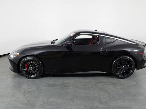 Certified 2025 Nissan Z Performance w/ Floor Mat Package RWD image 14