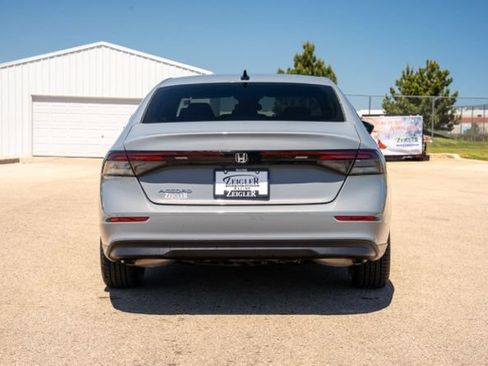 Used 2025 Honda Accord SE image 6