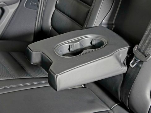 New 2026 Porsche Macan S image 35