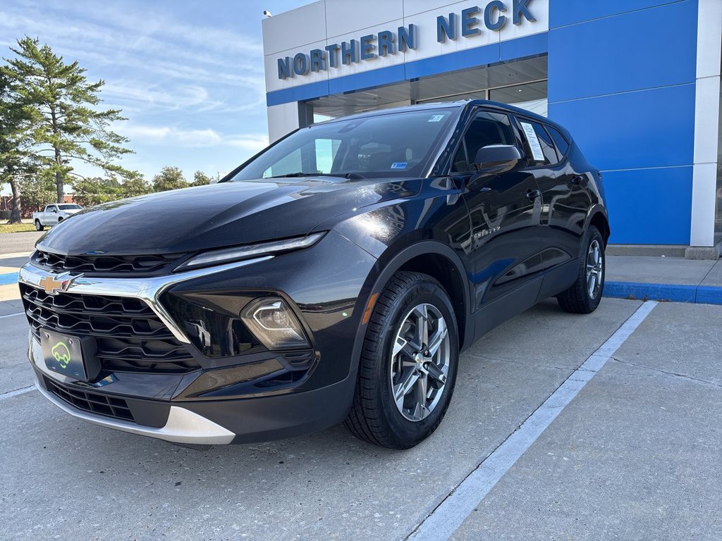 Certified 2025 Chevrolet Blazer LT AWD/4WD image 4