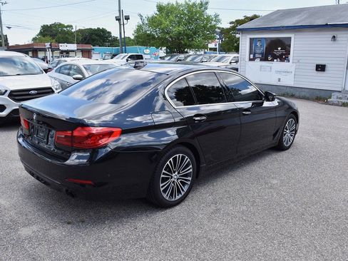 Used 2017 BMW 530i xDrive w/ Premium Package AWD/4WD image 4
