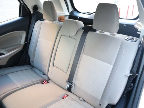 Used 2020 Ford EcoSport S image 42