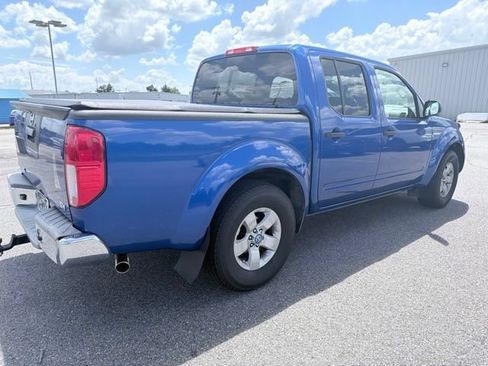 Used 2013 Nissan Frontier SV RWD image 3